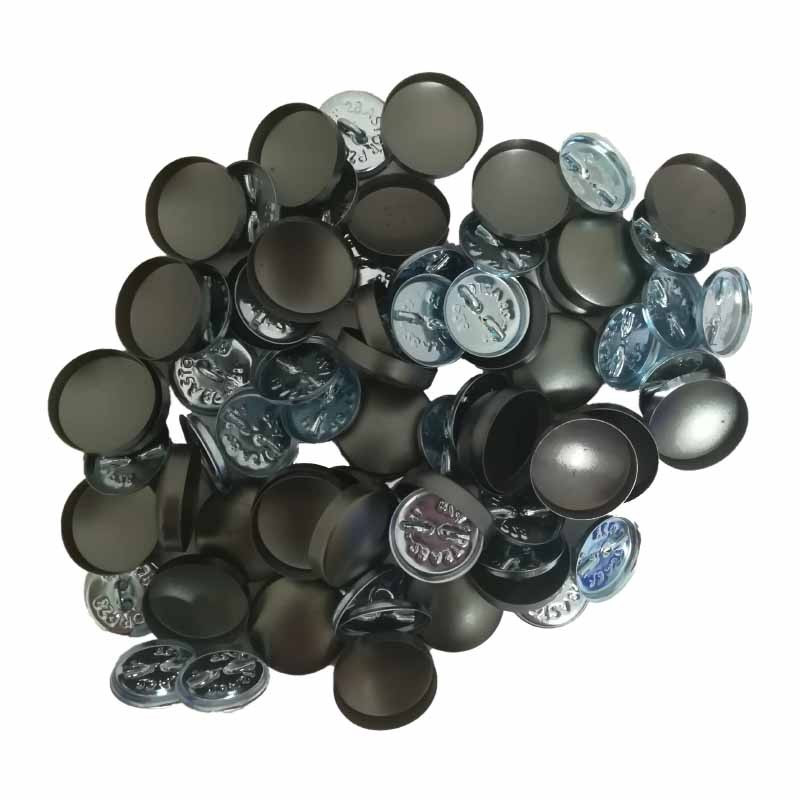 Button moulds — P28 / P32